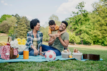 Sunshine & Sandwiches: Make Weekly Family Picnics the Tradition You’ll Cherish Most